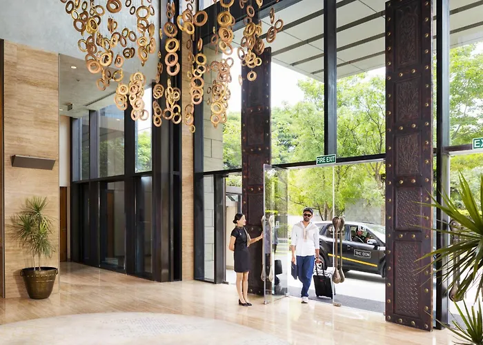 Hotel The Den, Bengaluru