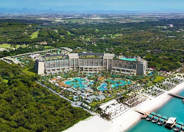 Hotel Regnum The Crown Belek