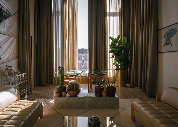 The Venice Venice Hotel