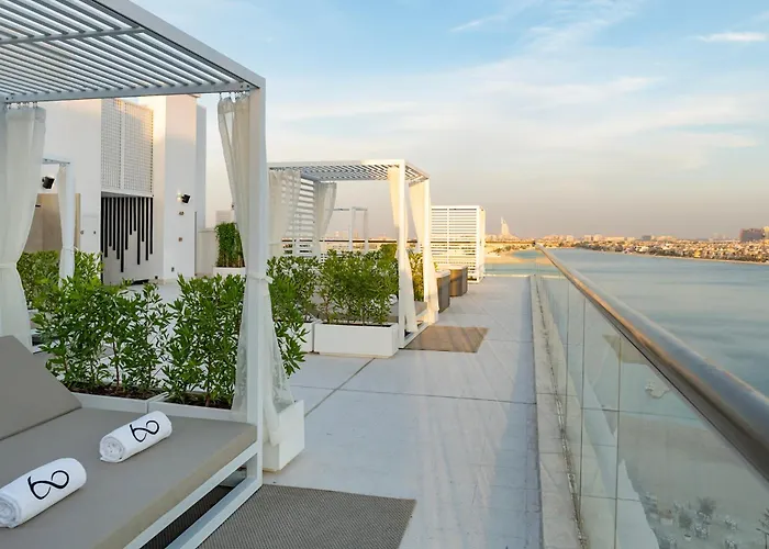 Th8 Palm Dubai Beach Resort, Vignette Collection By Ihg