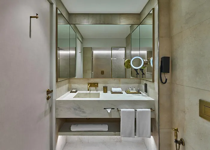 Erth Abu Dhabi Hotel