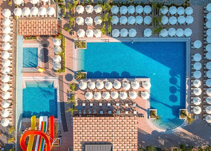 Vox Maris Resort Side