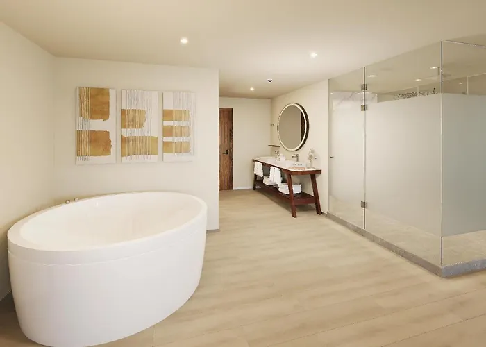 Hyatt Vivid Grand Island Cancun (Adults Only)