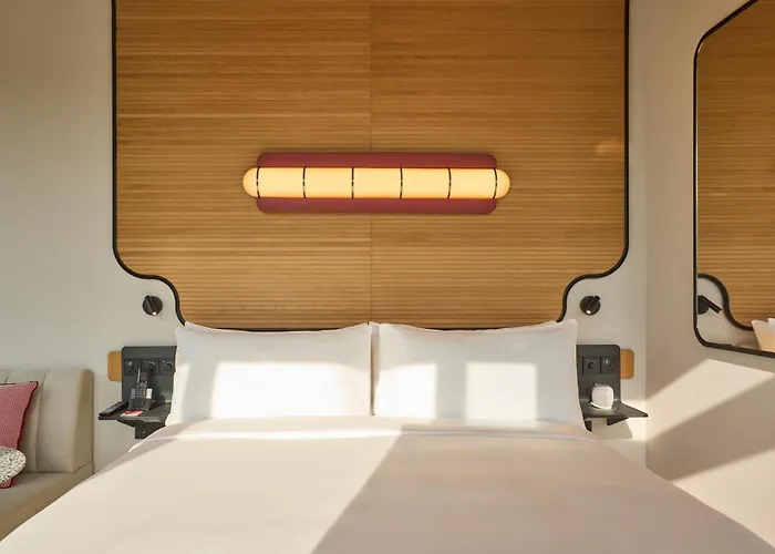 The Standard, Singapur