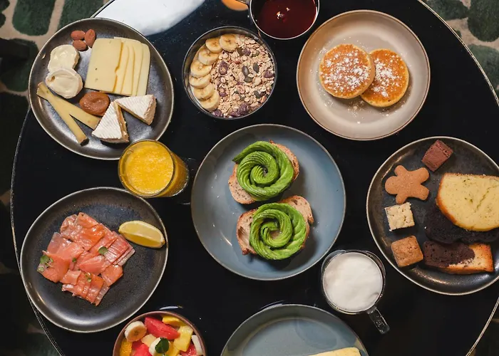 Hotel Le Cinq Codet Paris