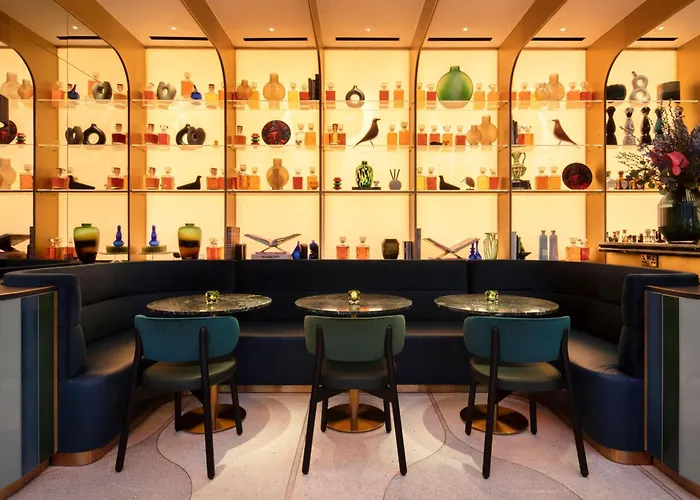 Hotel The Botree London, Curio Collection By Hilton