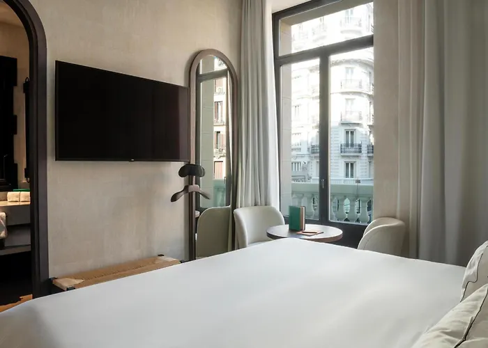 Hotel Montera Madrid, Curio Collection By Hilton