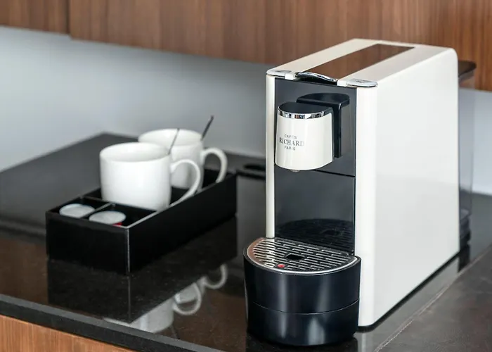 The Continent Hotel Sukhumvit - Asok BTS Bangkok