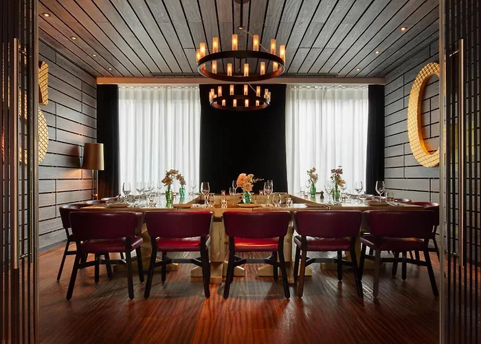 Hotel Sea Containers London