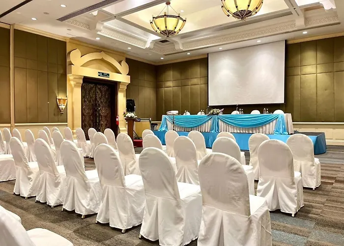 Garden Cliff Resort And Spa - SHA Extra Plus Pattaya