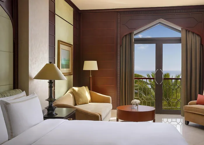 Al Husn Hotel Muscat - Managed By Hilton (Adults Only)