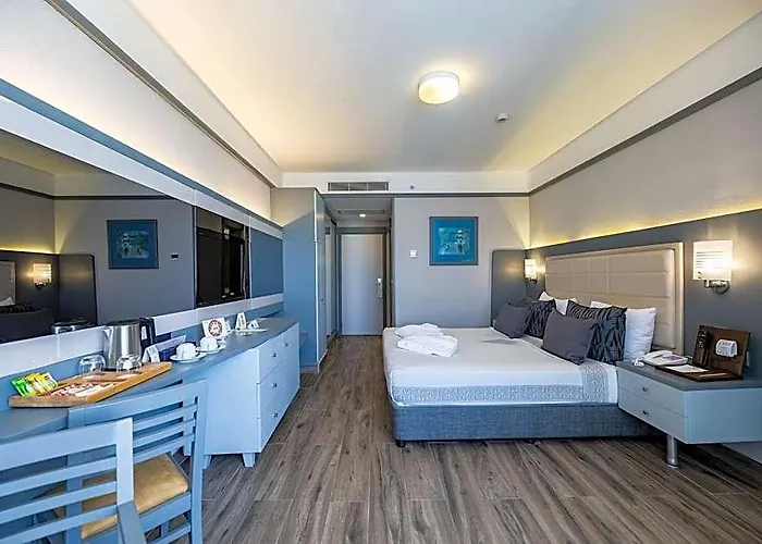 Vonresort Golden Coast & Aqua Evrenseki