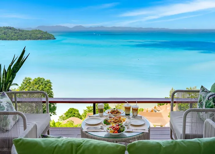 Sinae Phuket Luxury Hotel